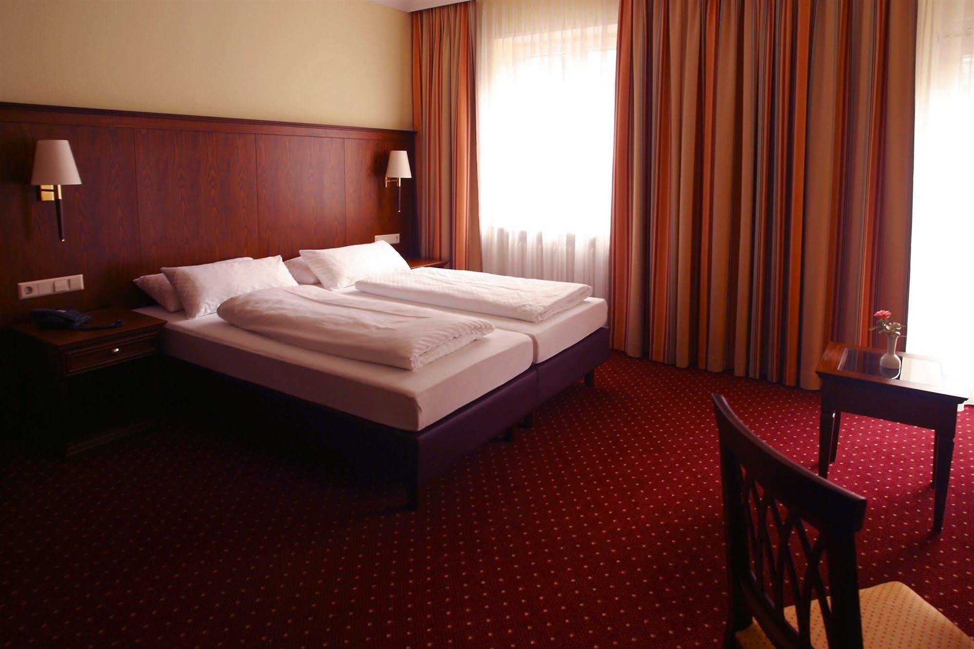 Hotel Romerhof Baden-Baden Eksteriør bilde